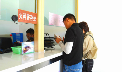 中国·山丹-积“微”致著 “精”雕细琢--“微改精提”助力山丹马场旅游焕新 智能寄存设备
